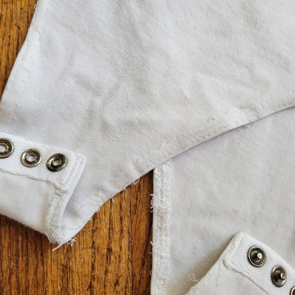 Vintage Cute and Comfy Bodysuit Size Medium ๐ค - Picture 3 of 11